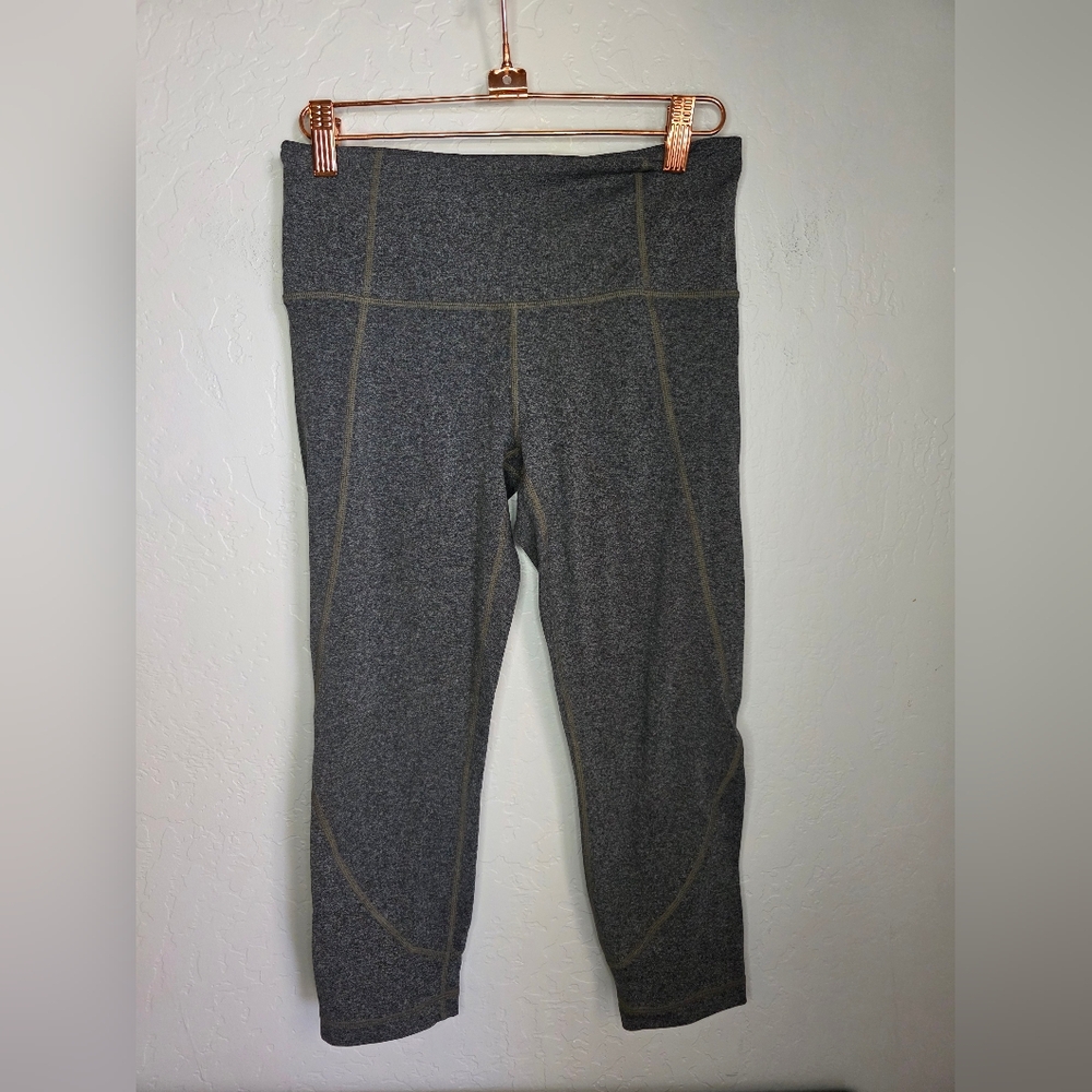 Athleta Charcoal Cropped Leggings‎ Size Small